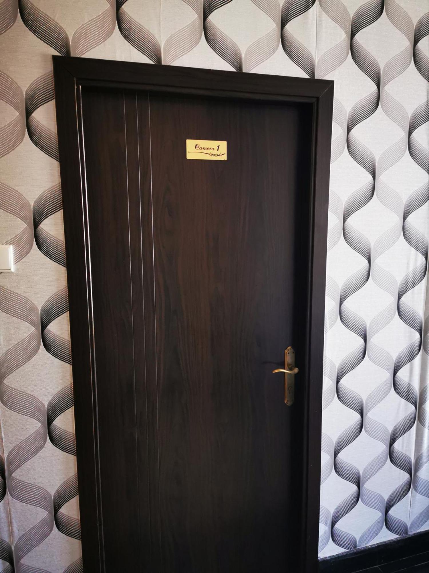 Casa Simescu II Pansiyon Caransebeş Dış mekan fotoğraf